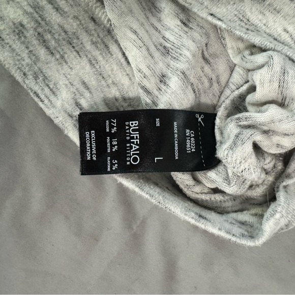 Buffalo David Bitton Heathered Gray Top size large casual comfortable soft - Picture 2 of 6
